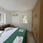 Kaniaris Olive Garden House Parikia (Paros)