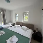 Kaniaris Olive Garden House