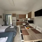 Kaniaris Olive Garden House Apartment Parikia (Paros)
