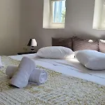 Kaniaris Olive Garden House شقة باروس