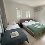 Kaniaris Olive Garden House
