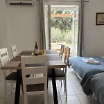 Kaniaris Olive Garden House Апартаменты *