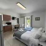 Kaniaris Olive Garden House *