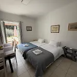 Kaniaris Olive Garden House شقة