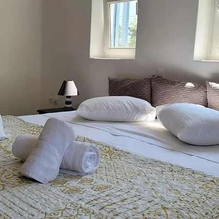 Kaniaris Olive Garden House Apartmán Páros